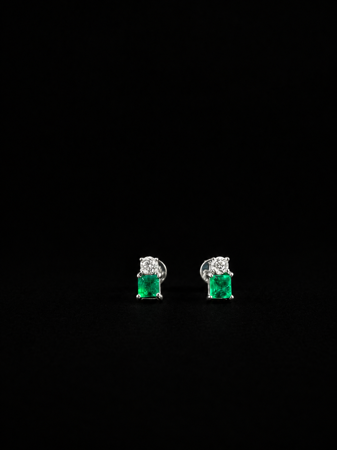 Square emerald and diamond stud earrings (Ref. 207)