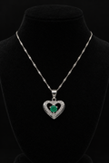 Collar Corazón doble en plata 925 con esmeralda natural (Ref. 13)