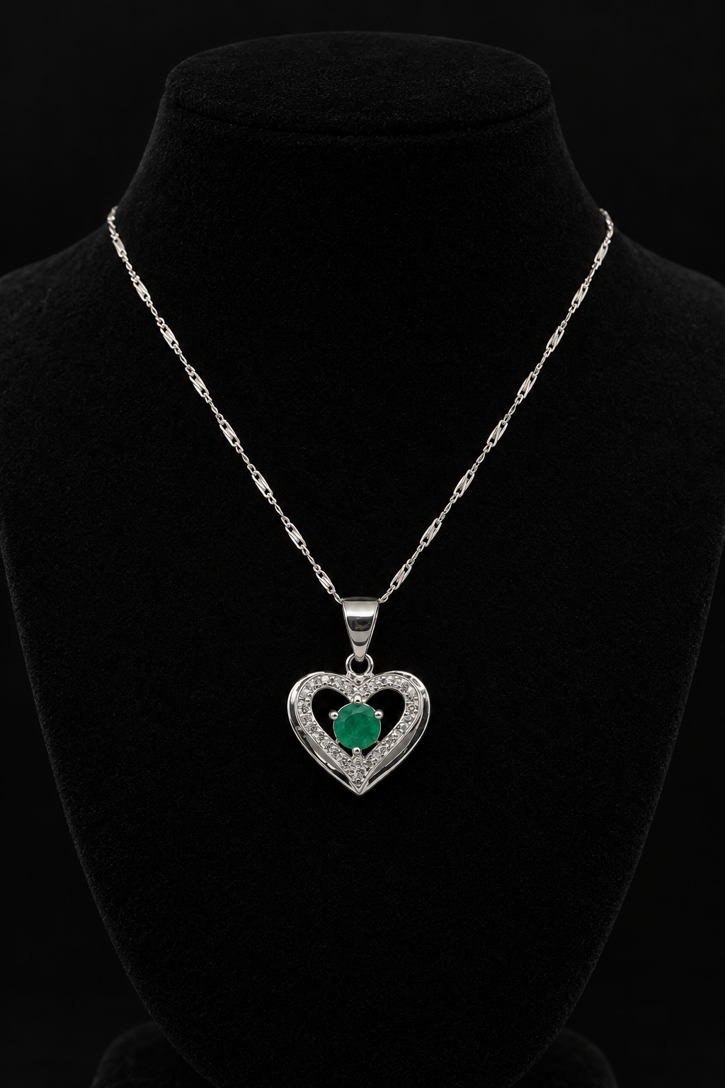 Collar Corazón doble en plata 925 con esmeralda natural (Ref. 13)